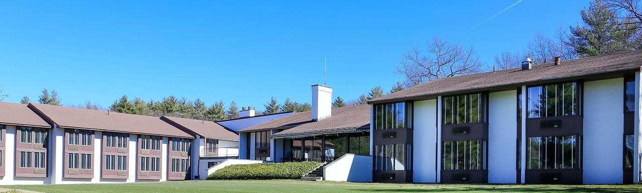 The Lodge At The International Bolton Exteriér fotografie